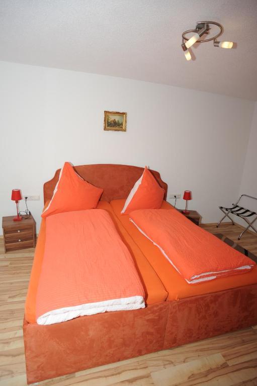 Gasthaus-Pension Fischerkeller Randegg Szoba fotó